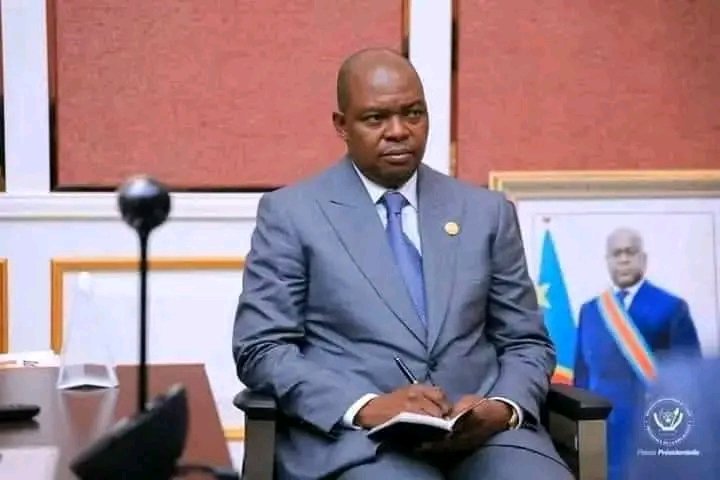 Réunion présidentielle · Taupin Kabongo Mukengeshayi